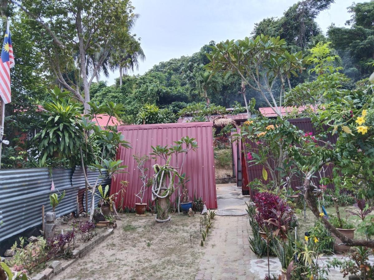 Hotel Nazri Nipah Camp Pangkor Kampung Teluk Nipah Exterior foto